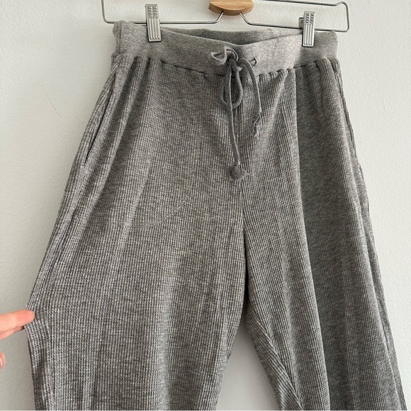 Skin For Neiman Marcus Waffle Gray Joggers Pants Sz 2 - Picture 2 of 6